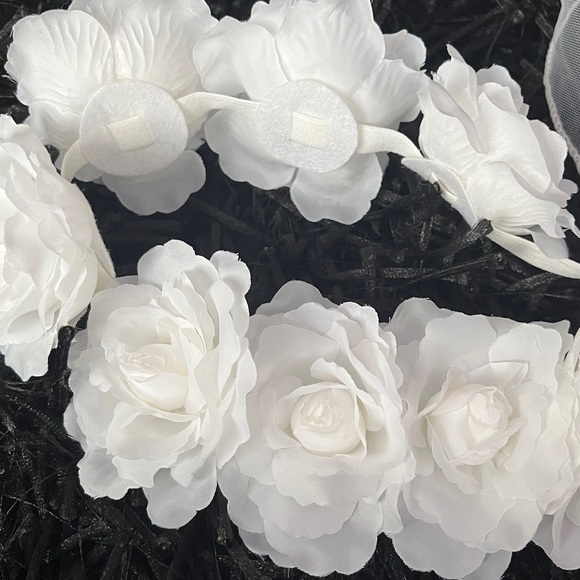 Flower headband + veil. Bridal/ Bachelorette Accessory - Picture 2 of 2
